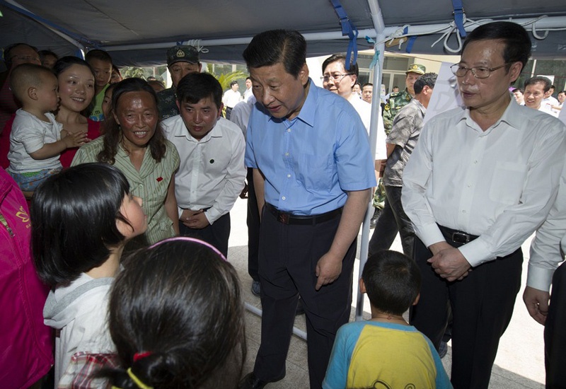  5月21日至23日，中共中央總書記、國家主席、中央軍委主席習近平到四川蘆山地震災區考察，看望慰問受災群眾。 　　新華社記者黃敬文攝 