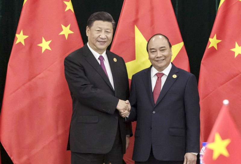 11月11日，中共中央總書記、國家主席習近平在峴港行政中心會見越南總理阮春福。 新華社記者 費茂華 攝