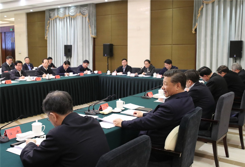 2月12日下午，中共中央總書記、國家主席、中央軍委主席習近平在成都市主持召開打好精準脫貧攻堅戰座談會並發表重要講話。 新華社記者 鞠鵬攝