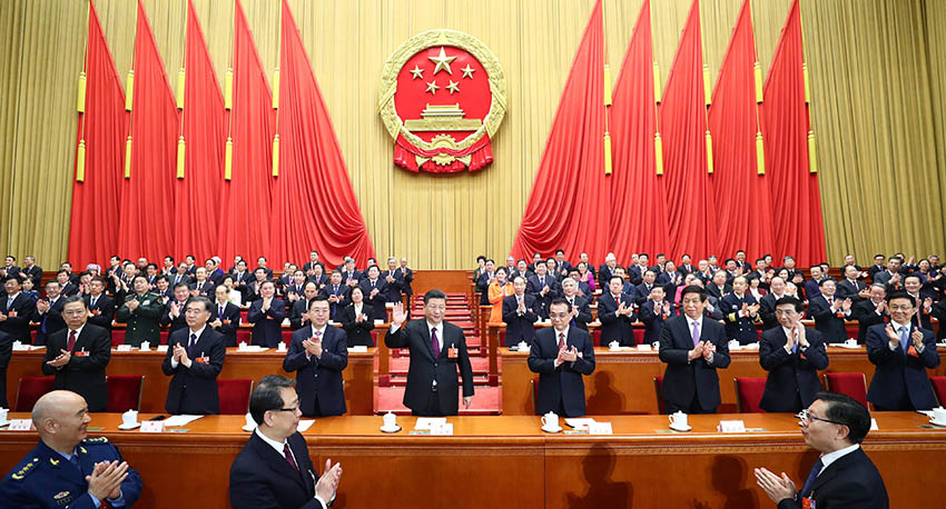 3月17日，十三屆全國人大一次會議在北京人民大會堂舉行第五次全體會議。習近平當選中華人民共和國主席、中華人民共和國中央軍事委員會主席。新華社記者 謝環馳 攝