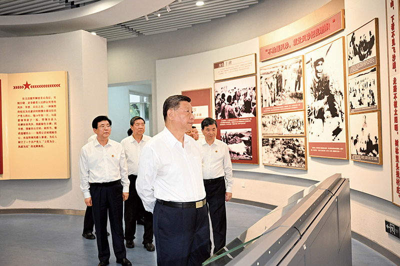 2024年10月15日至16日，中共中央總書記、國家主席、中央軍委主席習近平在福建考察。這是15日下午，習近平在漳州市東山縣谷文昌紀念館考察。 新華社記者 謝環馳/攝