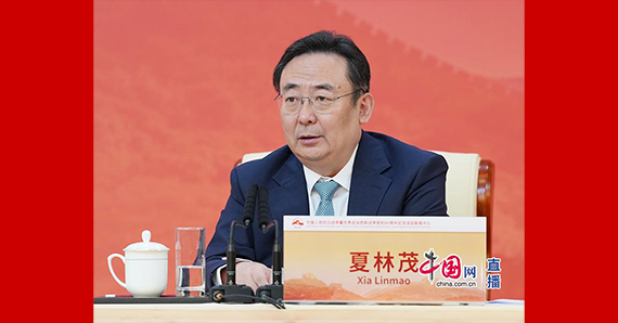 北京市委常委、常務副市長夏林茂回答記者提問