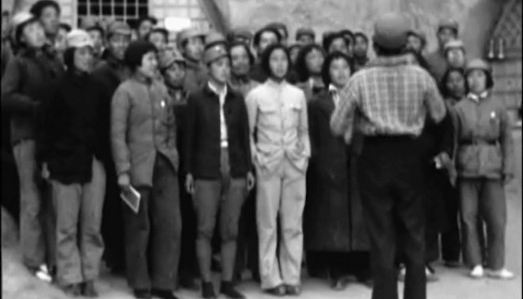 “共產黨點燃了許多中國青年的希望”在《西行漫記——外國記者眼中的中國共產黨人》檔案圖片展覽中，有一部名為《通往延安之旅》的黑白無聲紀錄片，由瑞士新聞攝影記者瓦爾特·博斯哈德拍攝，這是中國全民族抗戰初期有關延安的珍貴影像。