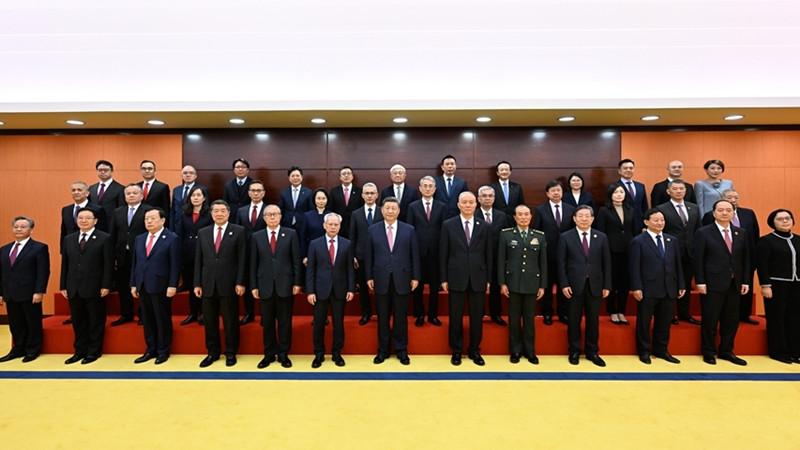 習近平會見澳門特別行政區新任行政、立法、司法機構負責人