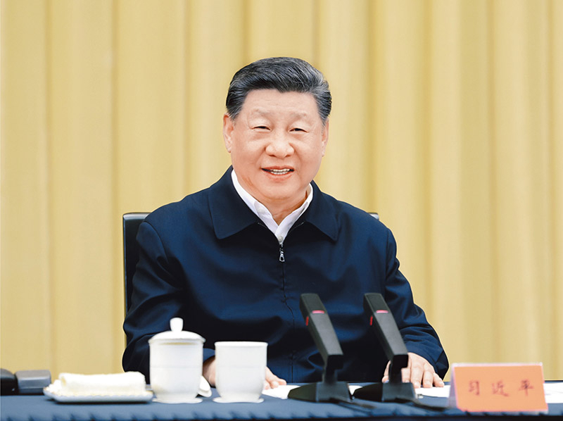 2025年4月30日上午，中共中央總書記、國家主席、中央軍委主席習近平在上海主持召開部分省區市“十五五”時期經濟社會發展座談會并發表重要講話。 新華社記者 王曄/攝